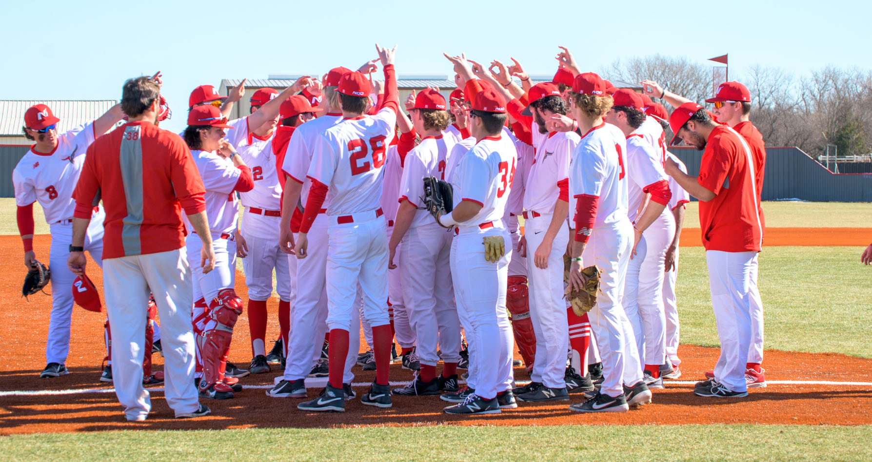 Mavs outlast DMACC 12-10 in Tonkawa