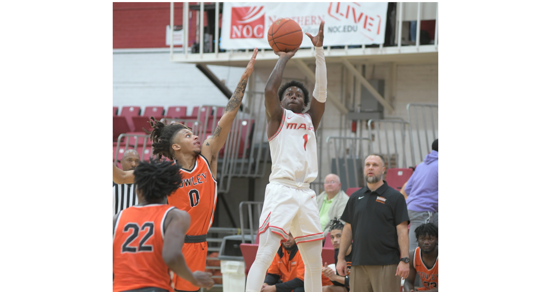 Mavs rally past Cowley 73-68 in Mavs Classic