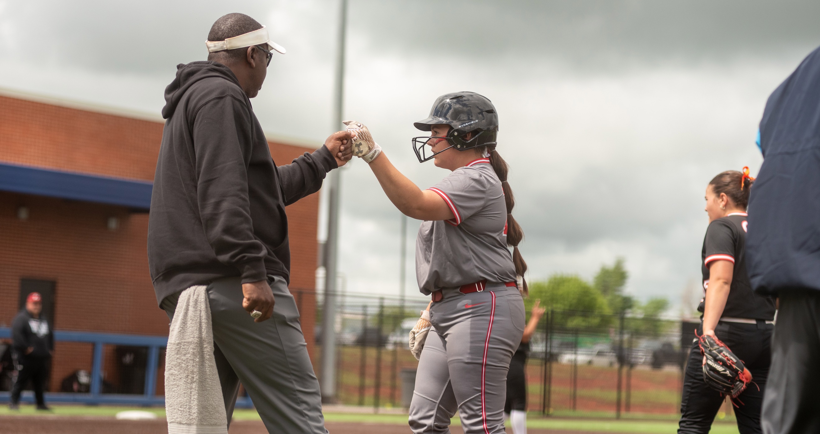 Mavs beat Baton Rouge, advance in playoffs